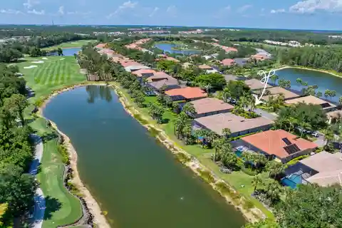 Stunning Florida Estate with Pool and Spa