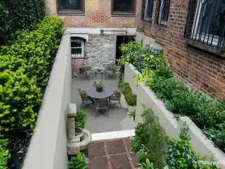 Tranquil Duplex in an Historically Significant Townhouse