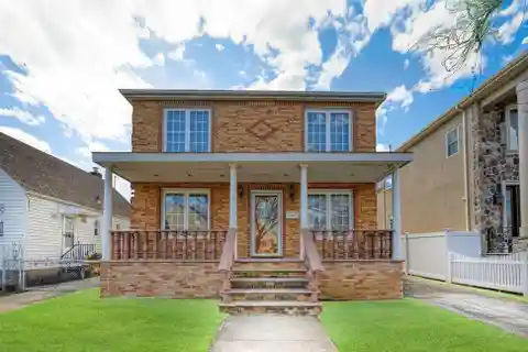 Spacious Newly Renovated Colonial