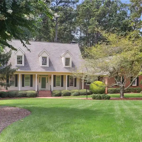 ADORABLE ORIGINAL OWNER CUSTOM HOME