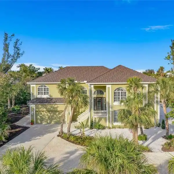 TROPICAL RETREAT ON SANIBEL ISLAND