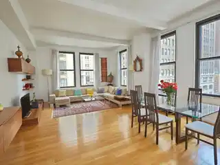 Exceptional Sun-Filled Loft