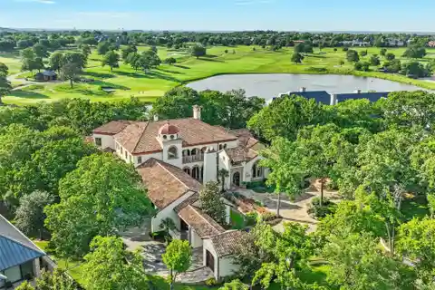 Rare Extraordinary Estate with Ultimate Privacy