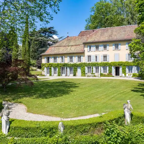 AN EXCEPTIONAL MAISON DE MAîTRE