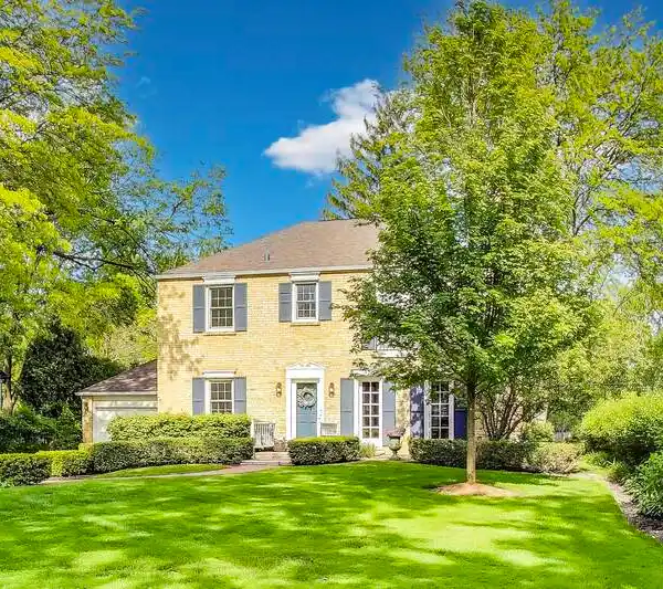 TIMELESS COLONIAL CHARM ON TREE-LINED TIMBER LANE