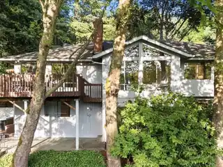 Private Retreat in Winchester Estates