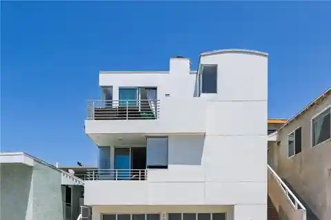 Coastal Living Steps from the Beach