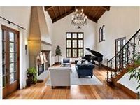 PRISTINE MEDITERRANEAN HOME IN MINNEAPOLIS