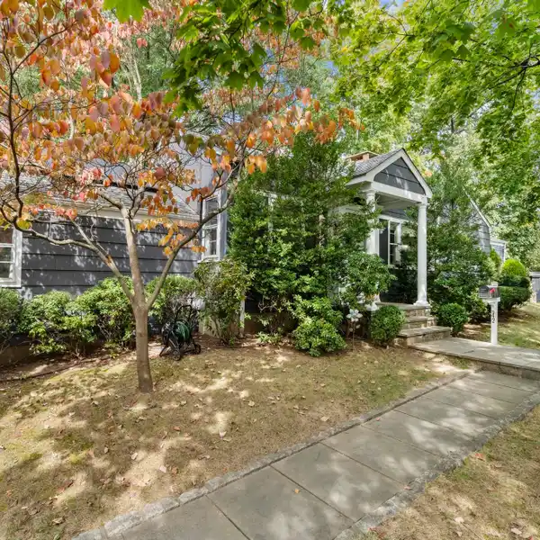 CHARMING FAMILY HOME ON DESIRABLE COS COB CORNER LOT