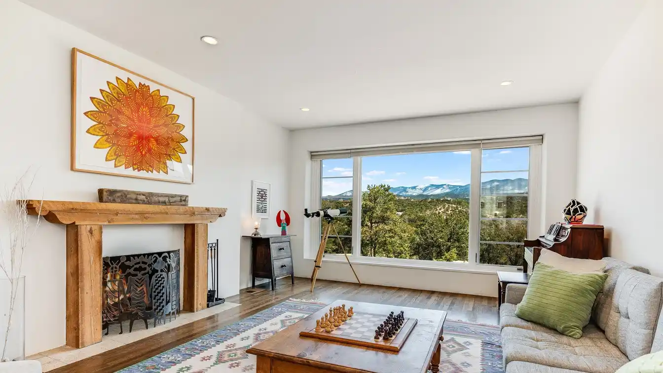 Gracious Home with Mountain Views