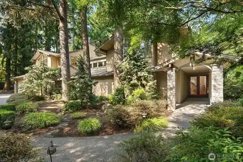 Private Retreat in Island Point