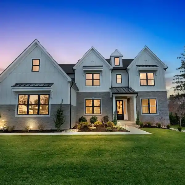 EXQUISITE MODEL HOME IN SAWYER'S RUN
