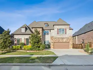 Beautifully Upgraded Shaddock Home
