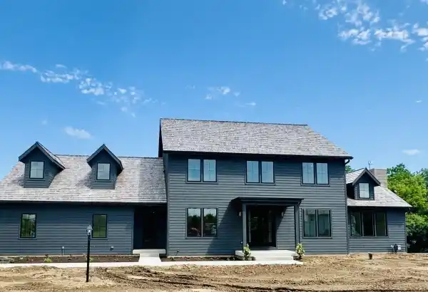 SPACIOUS ESTATE WITH CUSTOM FINISHES THROUGHOUT