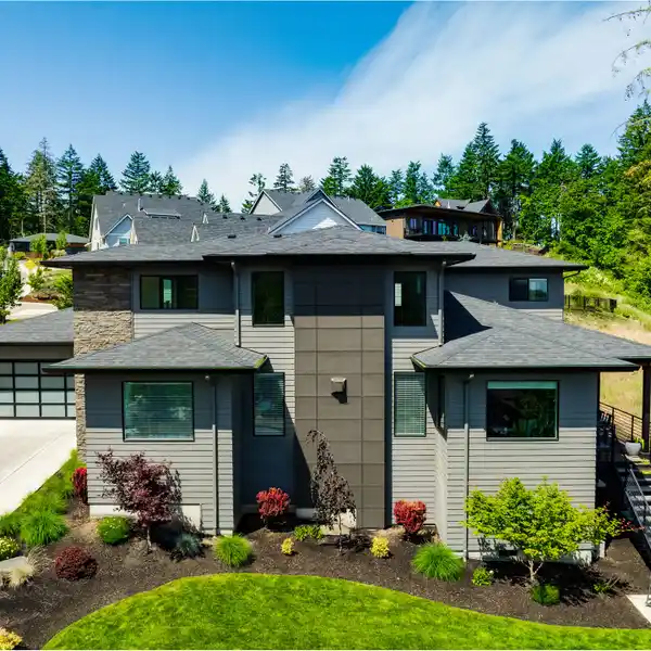 GORGEOUS HOME IN THE MOUNTAIN GATE AREA