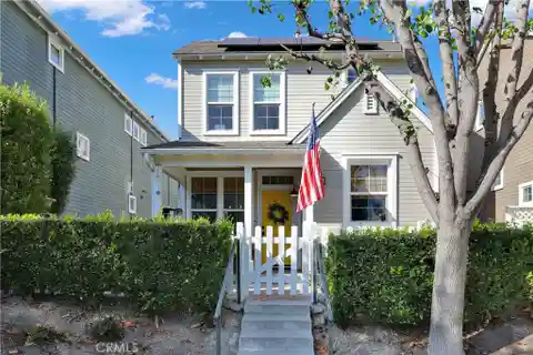 Inviting Retreat with Spa and Entertaining Backyard