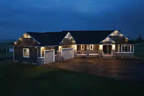 Stunning Executive Country Home with Luxury Features Throughout