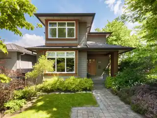 Custom Prairie Craftsman on a Corner Lot