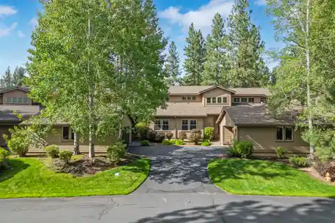 Spacious Townhome with a Beautiful View