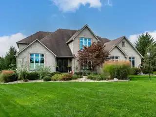 Custom Home on a Quiet Cul-De-Sac in Greystone