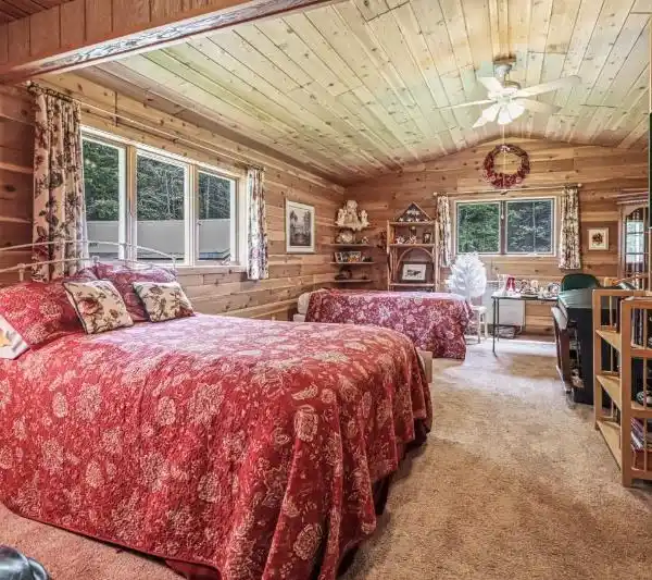 40 ACRES OF LAKEFRONT PRIVACY