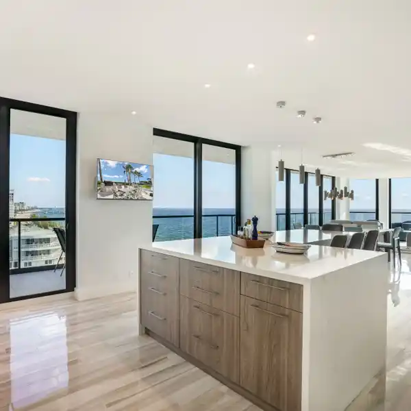 OCEAN VIEW PENTHOUSE IN PRIME LOCATION