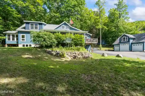 Rare Lake Home on the Great Sacandaga
