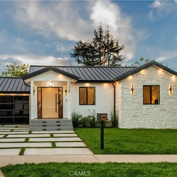 ONE-OF-A-KIND CUSTOM BUILT HOME