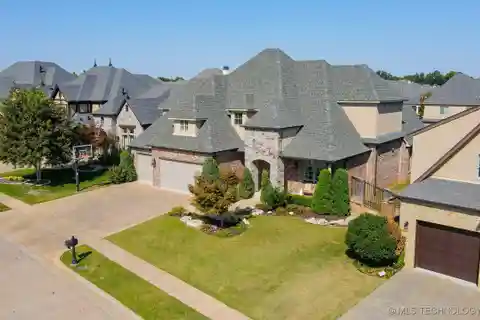 Gorgeous Freshly Updated Home