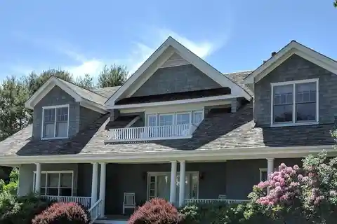 Totally Renovated Traditional House for Rent