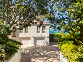 Magnificent Waterfront Residence