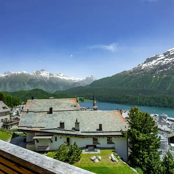 ST. MORITZ: CHESA SYLVESTRIS (SECOND HOME): DREAM HOME WITH LAKE VIEW