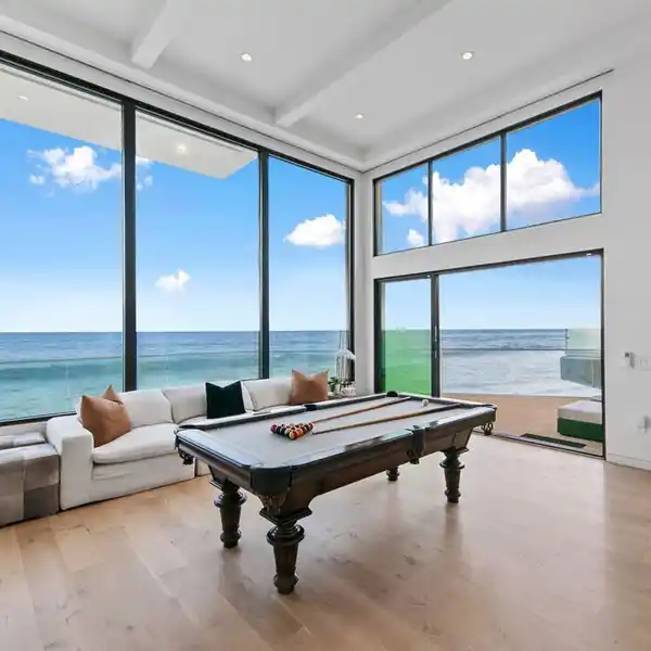 PRESTIGIOUS MALIBU ROAD PROPERTY