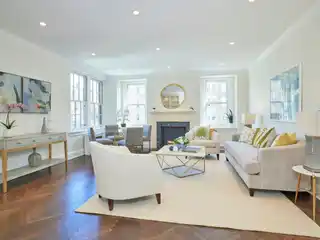 Light-Filled High-Floor Home in a Prestigious Co-Op