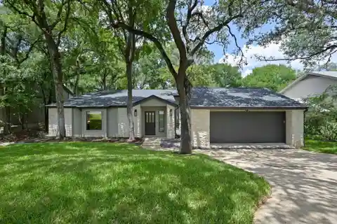 Beautifully Remodeled One-Story Home in Bee Cave Woods