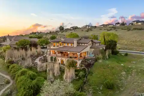 Luxury Foothills Estate