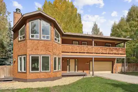 Refreshed Home in a Desirable Community