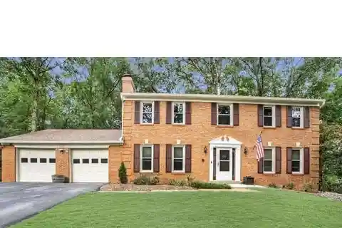 Great Falls Colonial with Private Cul-De-Sac Retreat