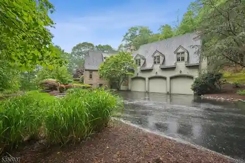 Country Estate on Five-plus Private Acres
