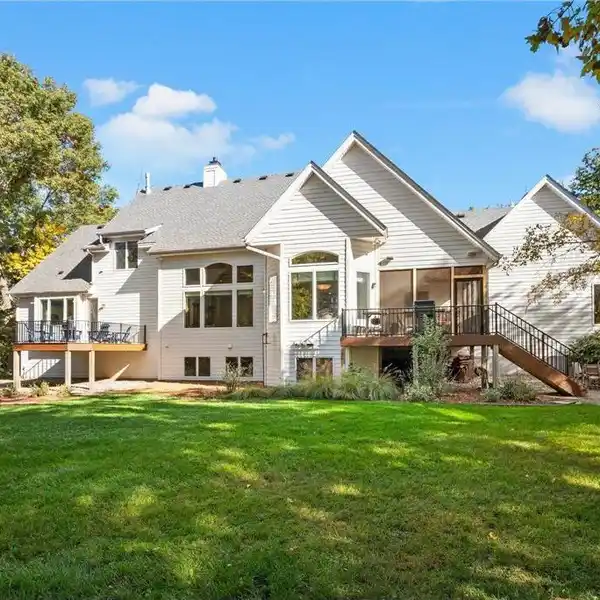 EAST COAST-STYLE MASTERPIECE