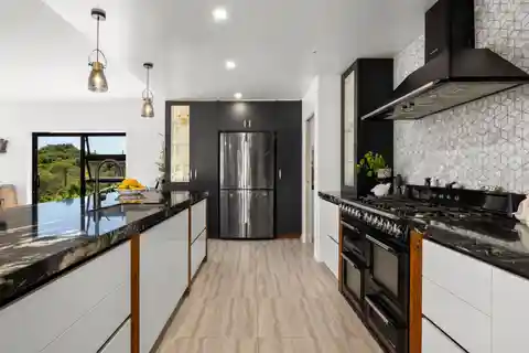 Modern Elegance on Native Bush Sanctuary