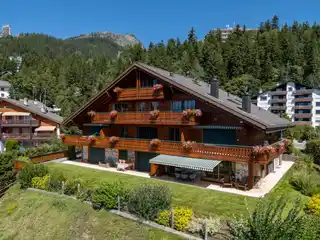 Luxurious Duplex Retreat in Serene Alpine Setting