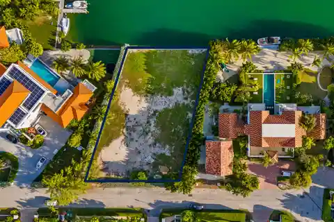 Canal-front Property in Exclusive Vista Del Mar