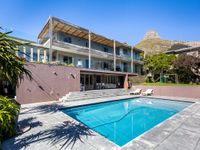 GRAND FAMILY LIVING WITH SEA VIEWS