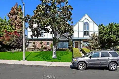 Beautifully Crafted Residence in Premier Kentwood