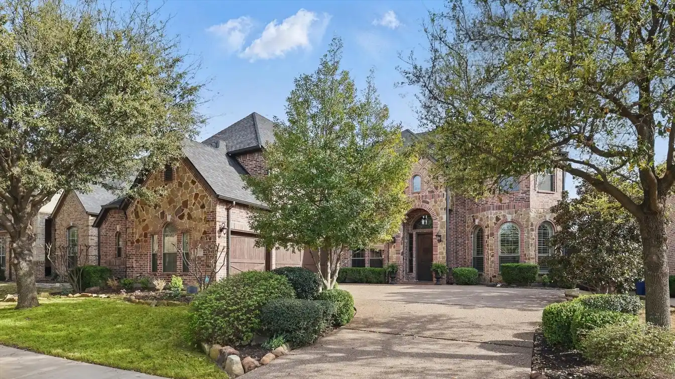 Stunning Home in Shaddock Creek Estates