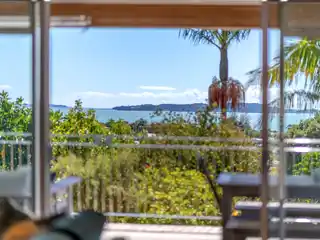 Sunny Bi-Level Home