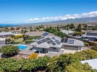 SPARKLING HOME RIGHT OFF THE COAST