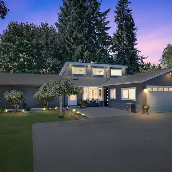 BEAUTIFULLY RENOVATED RAMBLER