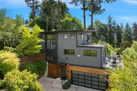Modern Urban Retreat